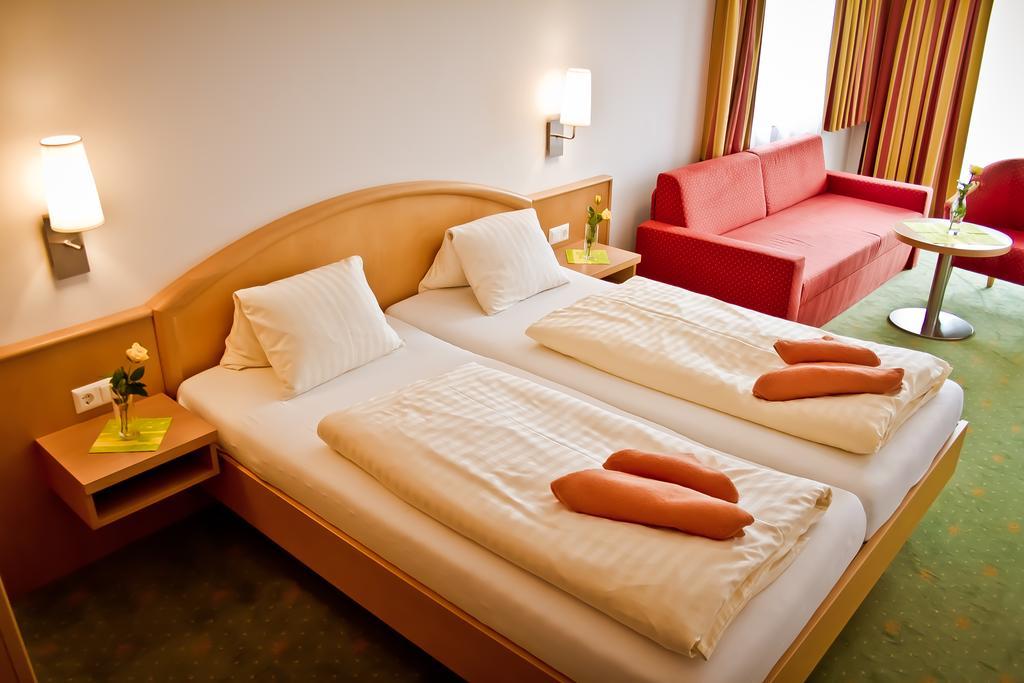 Der Thomashof Hotel Sankt Jakob im Rosental Ngoại thất bức ảnh